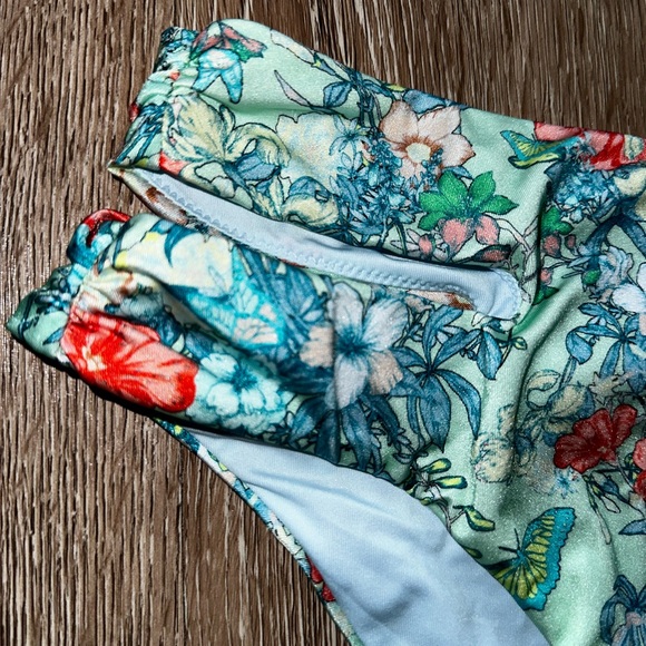 Victoria’s secret floral butterfly BOTTOMS only - Picture 5 of 16
